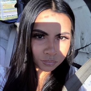 Meet your Posher, Carmen